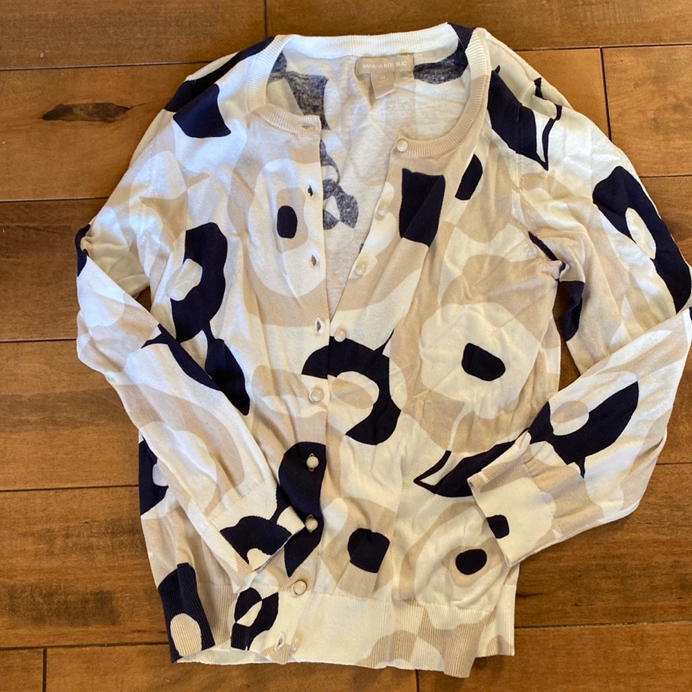 Banana republic, cardigan, size medium